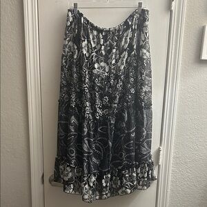 Black and White Tiered Floral Maxi Skirt